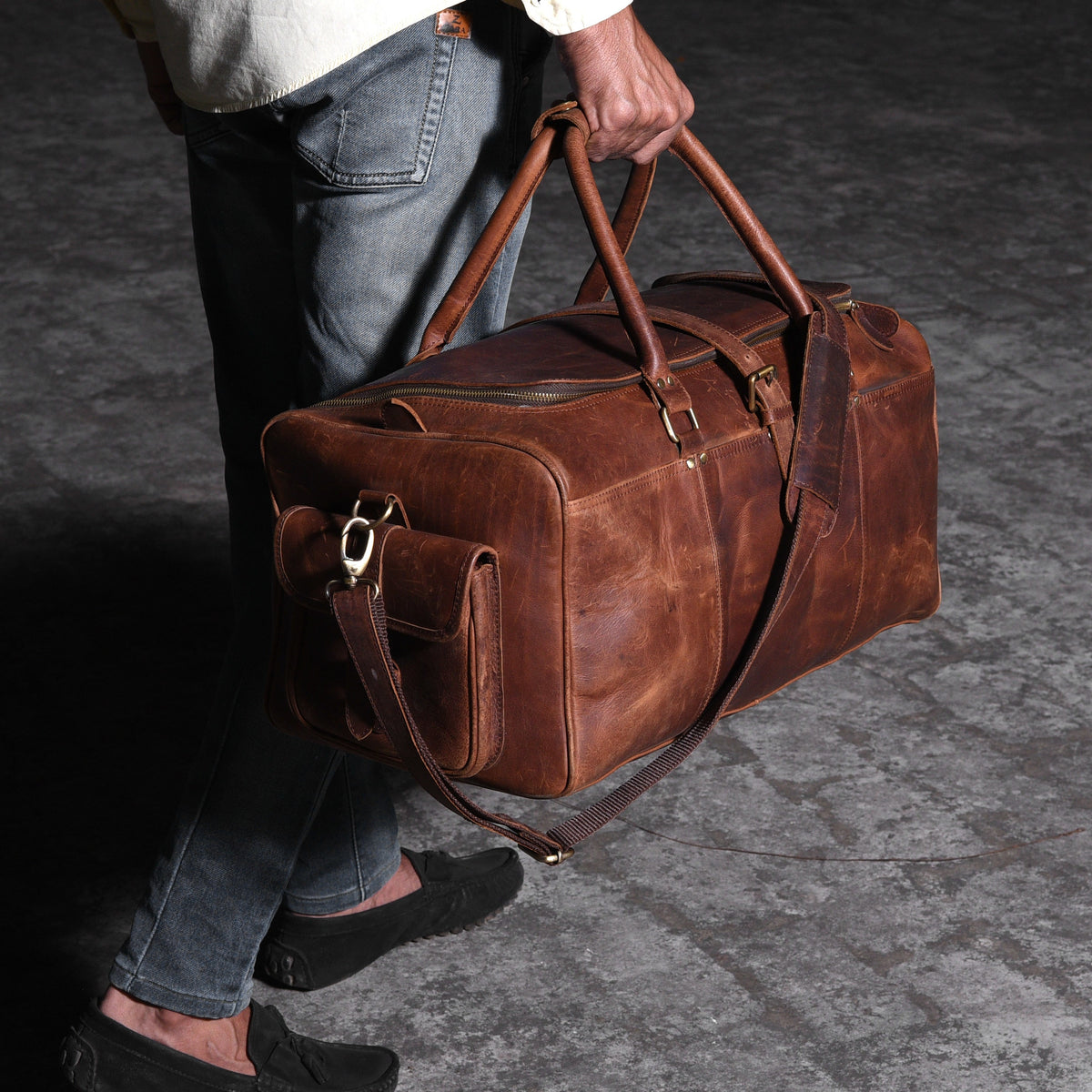 Why a Vegan Leather Bag Is the Best Corporate Gift in 2026